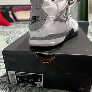 Nike Kids' Air Jordan 4 Retro - White and Gray